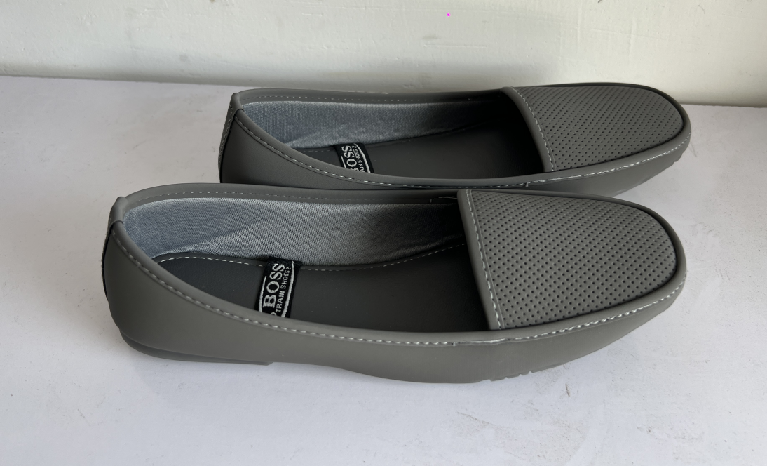 Metal Accent Pointed Flats