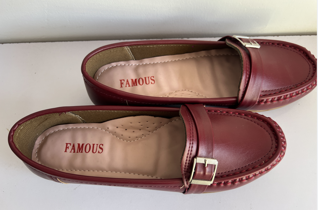 Women’s maroon Flats