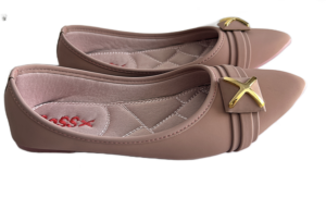 Womens Gold Accent Pointed-Toe Comfort Flats