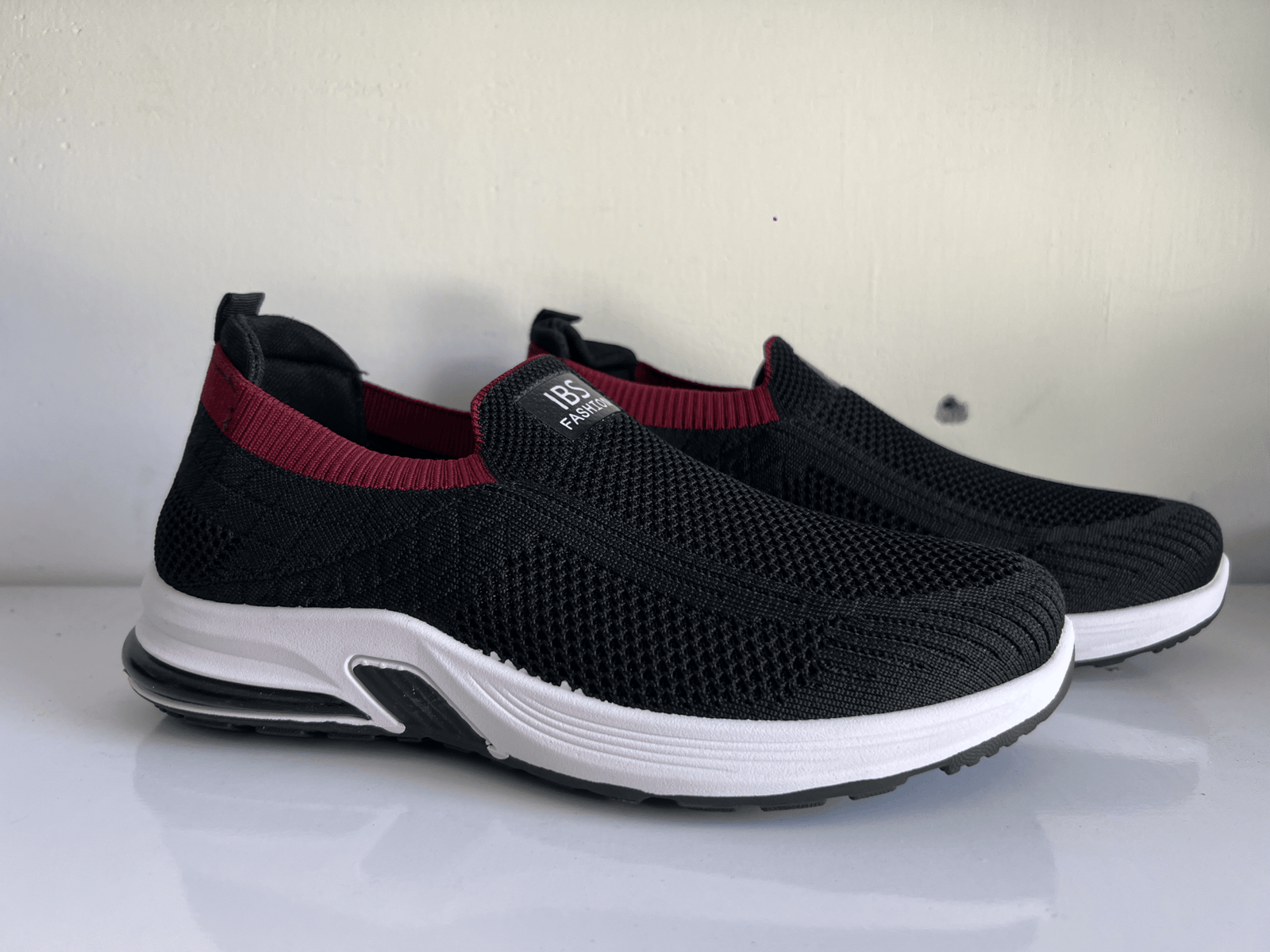 women black slip on sneakers | ouchi wear
