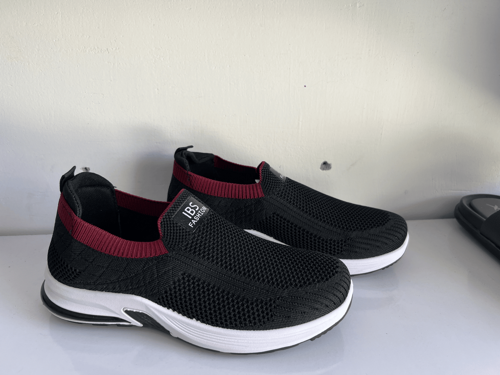 women black slip on sneakers | ouchi wear